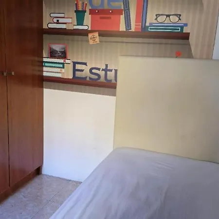 Brotherstay Rooms Lusotile Hostel