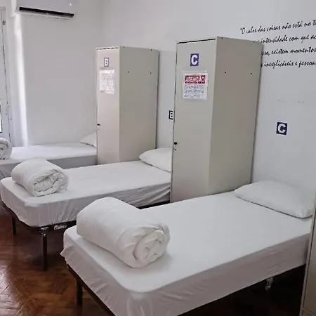 Brotherstay Rooms Lusotile