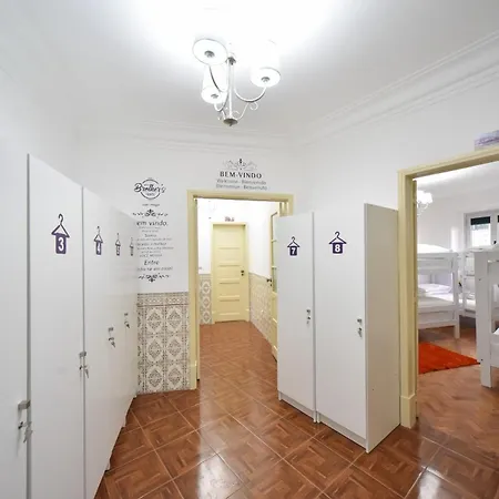 Brothers Place Хостел *